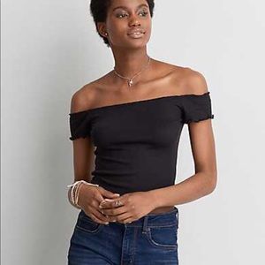 NWT AEO Lettuce Edge Off-The-Shoulder T-Shirt